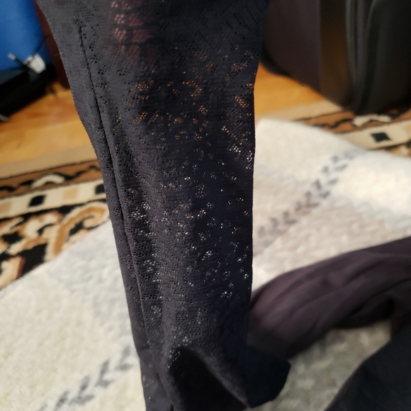 Calia detailed top. - Picture 3 of 6